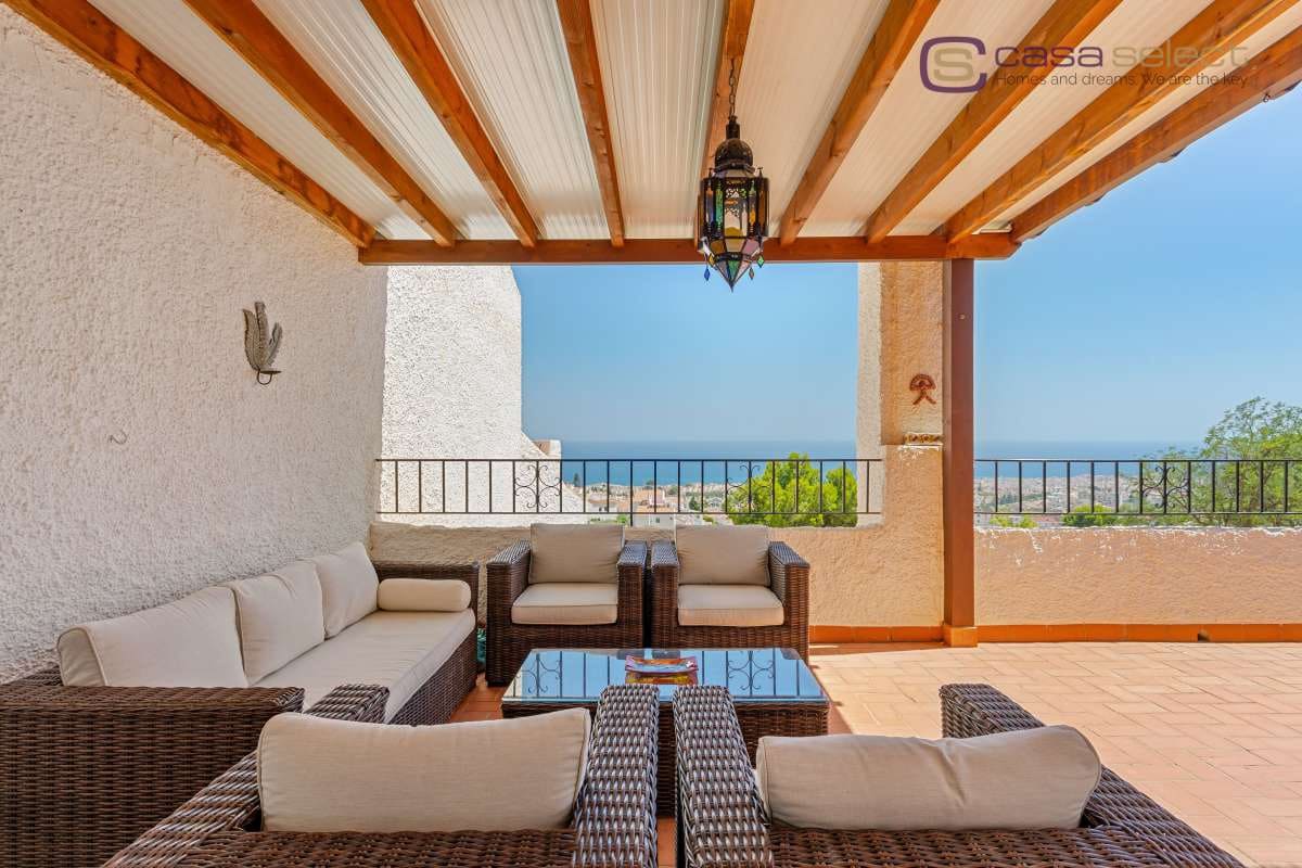 Apartamento de 2 habitaciones en Nerja en venta con piscina - 350.000 € (Ref: 9974384)