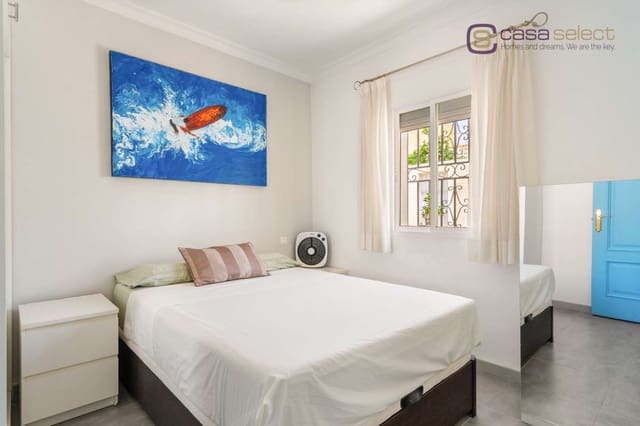 2 soveværelse Byhus til salg i Torrox Pueblo, Torrox med swimmingpool - € 165.000 (Ref: 9974385)