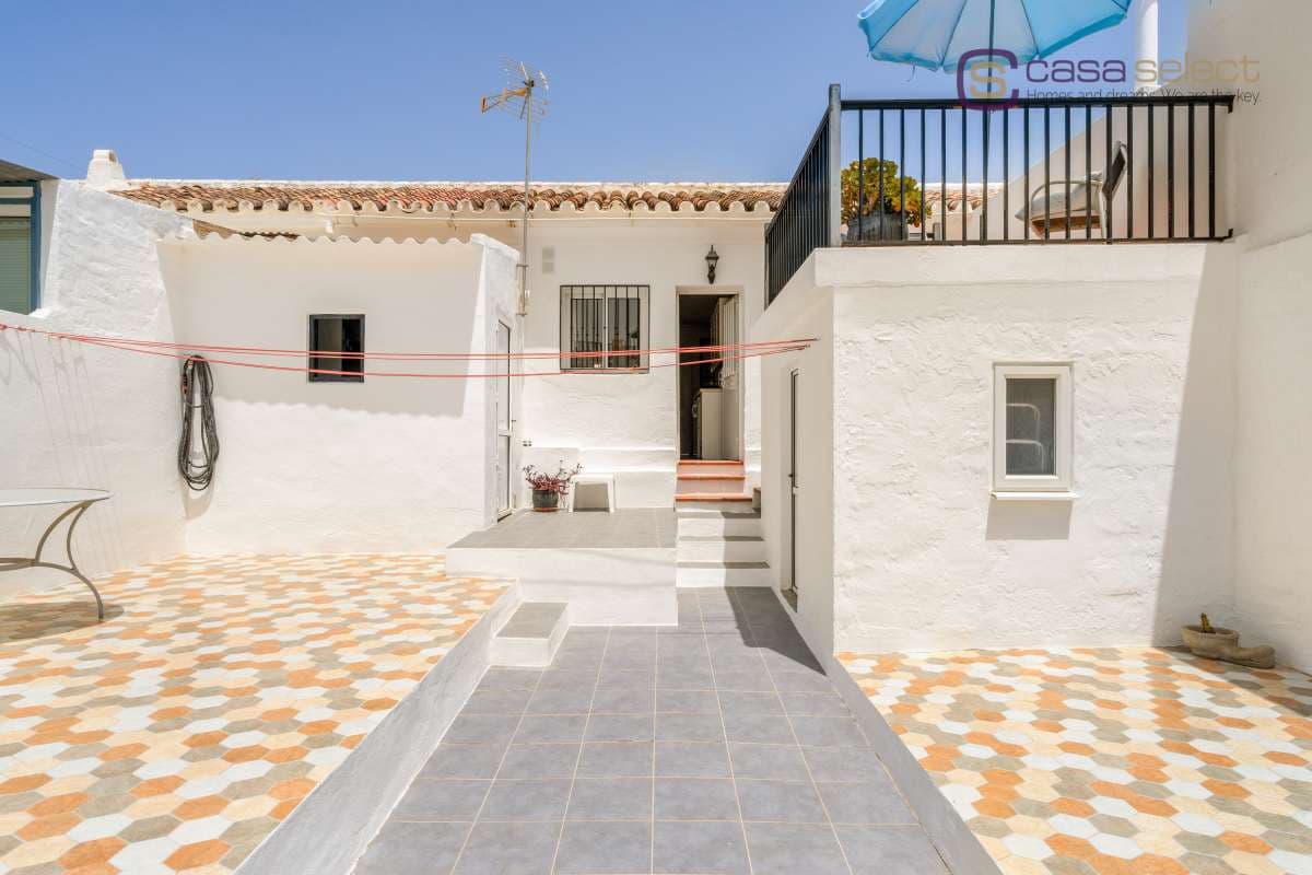 2 chambre Maison de Ville à vendre à Torrox avec piscine - 165 000 € (Ref: 9974385)