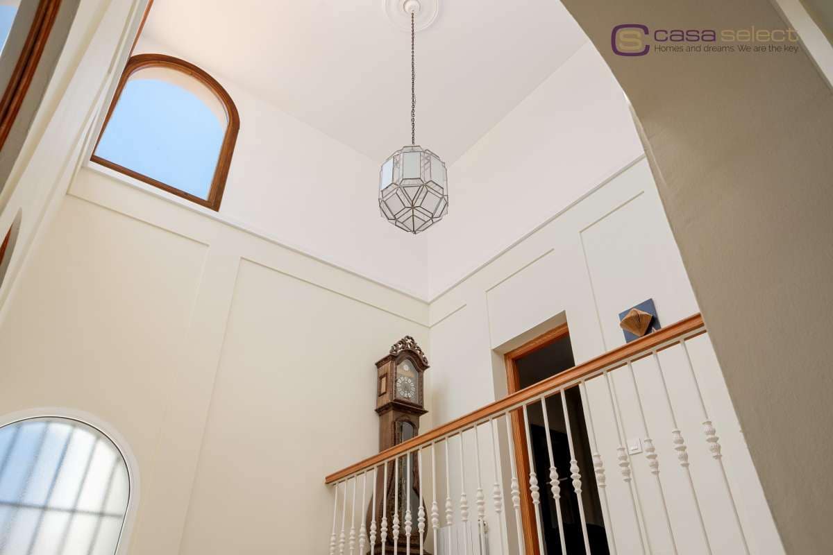 4 chambre Villa/Maison à vendre à Nerja avec piscine - 1 200 000 € (Ref: 9981641)