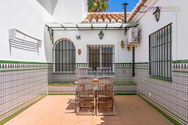 4 Zimmer Villa zu verkaufen in Burriana, Nerja mit Pool - 1.200.000 € (Ref: 9981641)