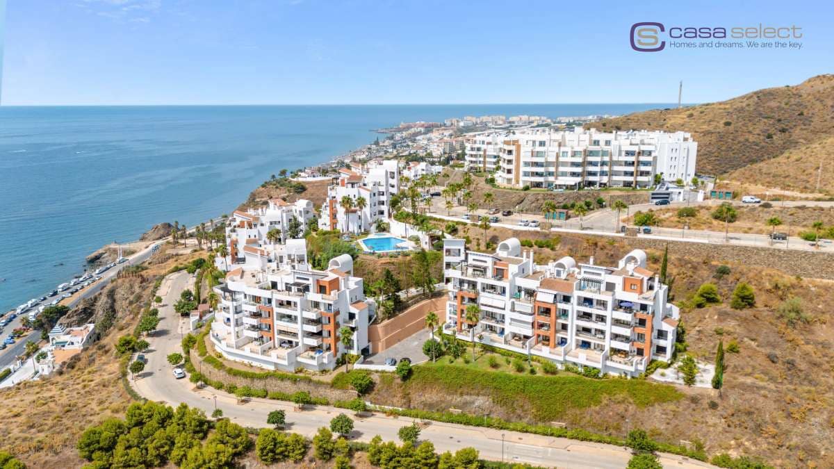 Apartamento de 1 habitación en Torrox-Costa en venta con piscina - 280.000 € (Ref: 9984063)