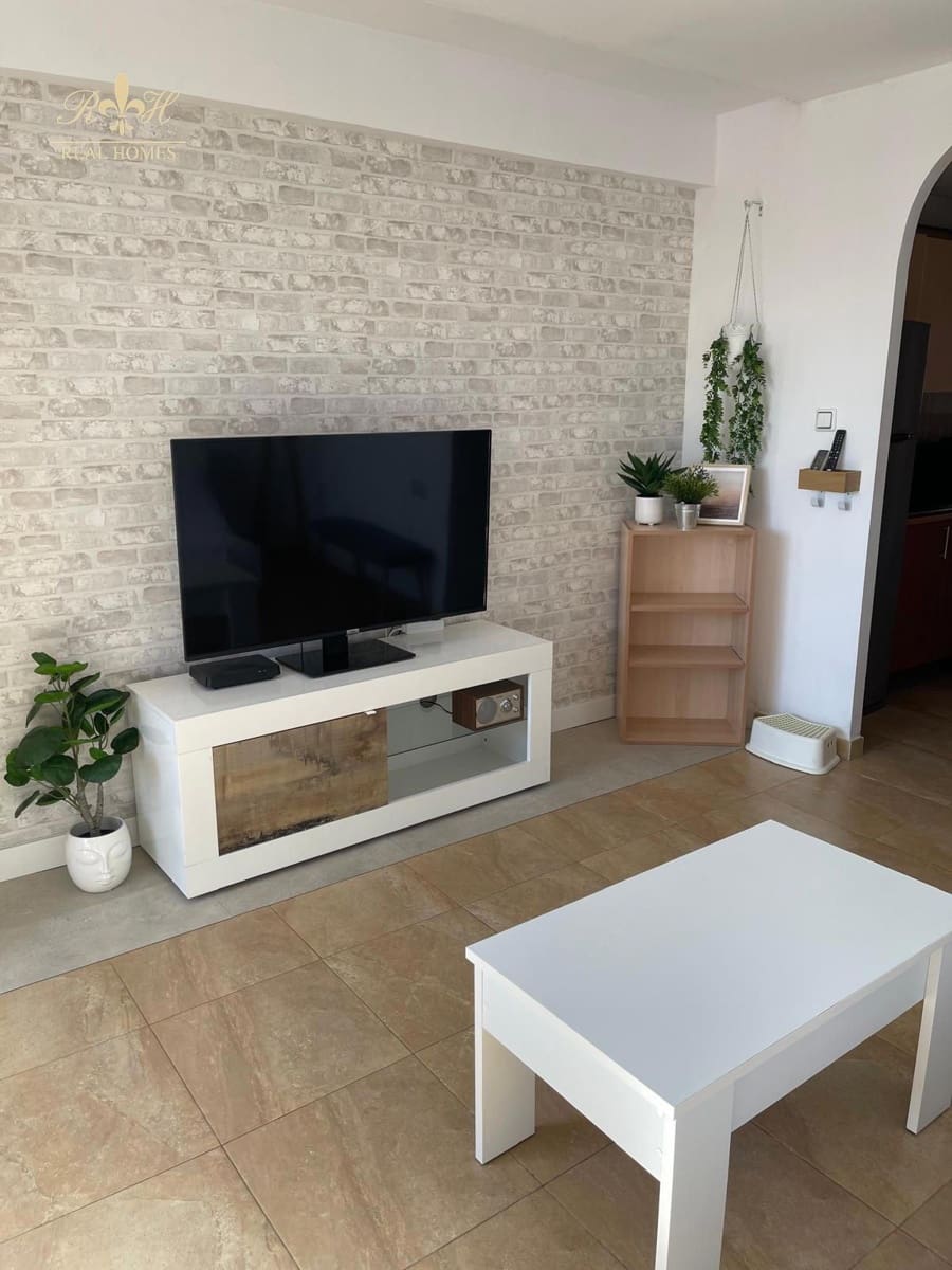 1 bedroom Flat for rent in Benidorm with garage - € 1,100 (Ref: 10016760)