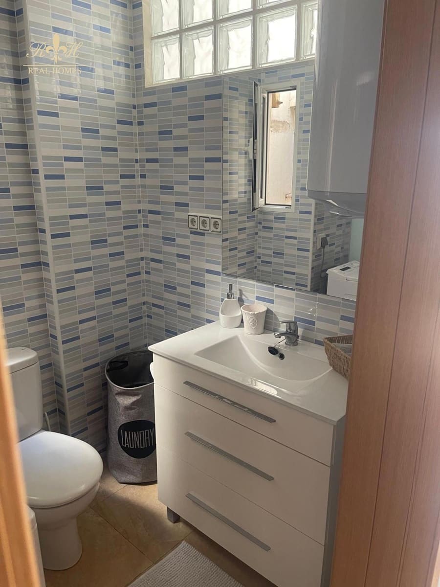 1 bedroom Flat for rent in Benidorm with garage - € 1,100 (Ref: 10016760)