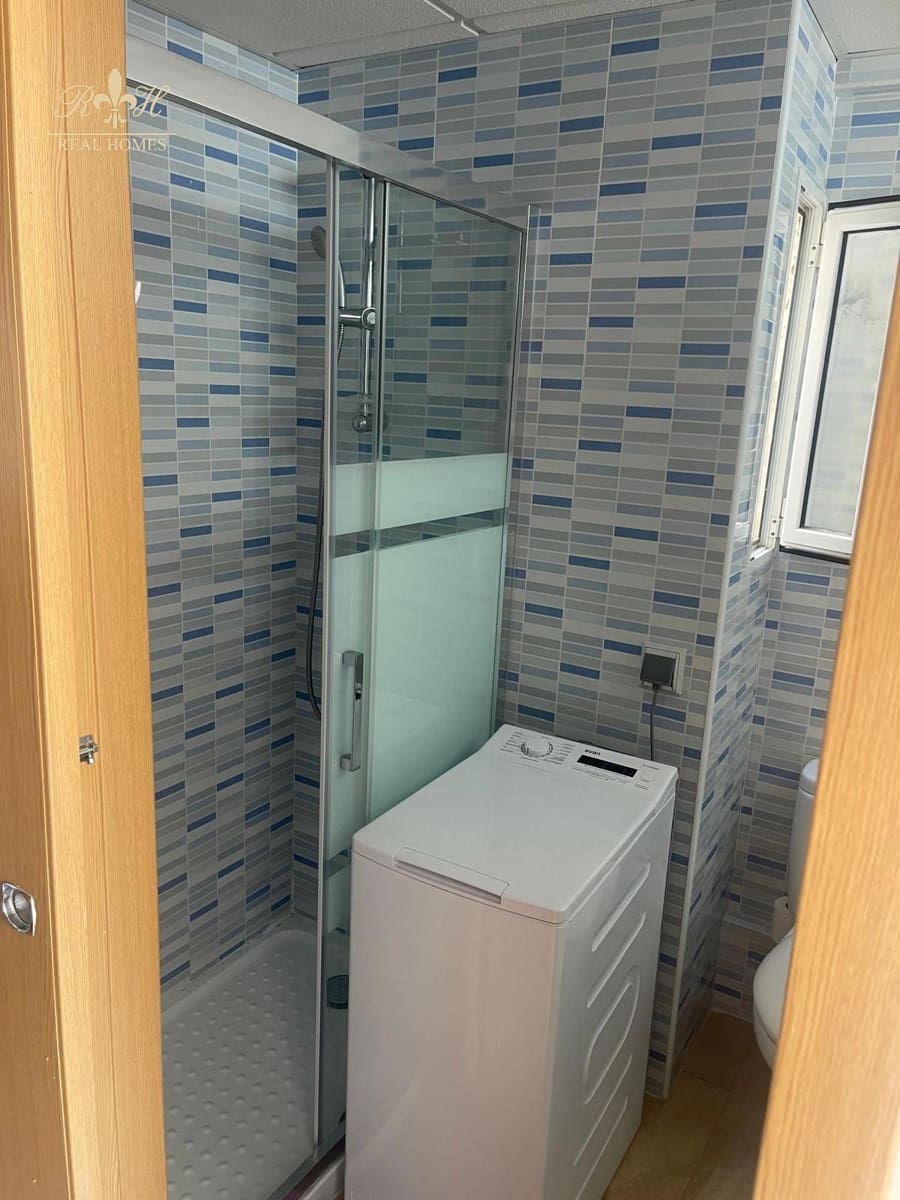 1 bedroom Flat for rent in Benidorm with garage - € 1,100 (Ref: 10016760)