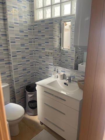 1 soverom Leilighet til leie i Benidorm med garasje - € 1 100 (Ref: 10016760)
