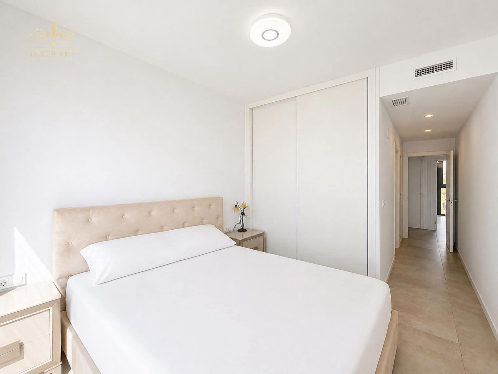 2 soveværelse Lejlighed til salg i Benidorm med swimmingpool garage - € 624.000 (Ref: 10034303)