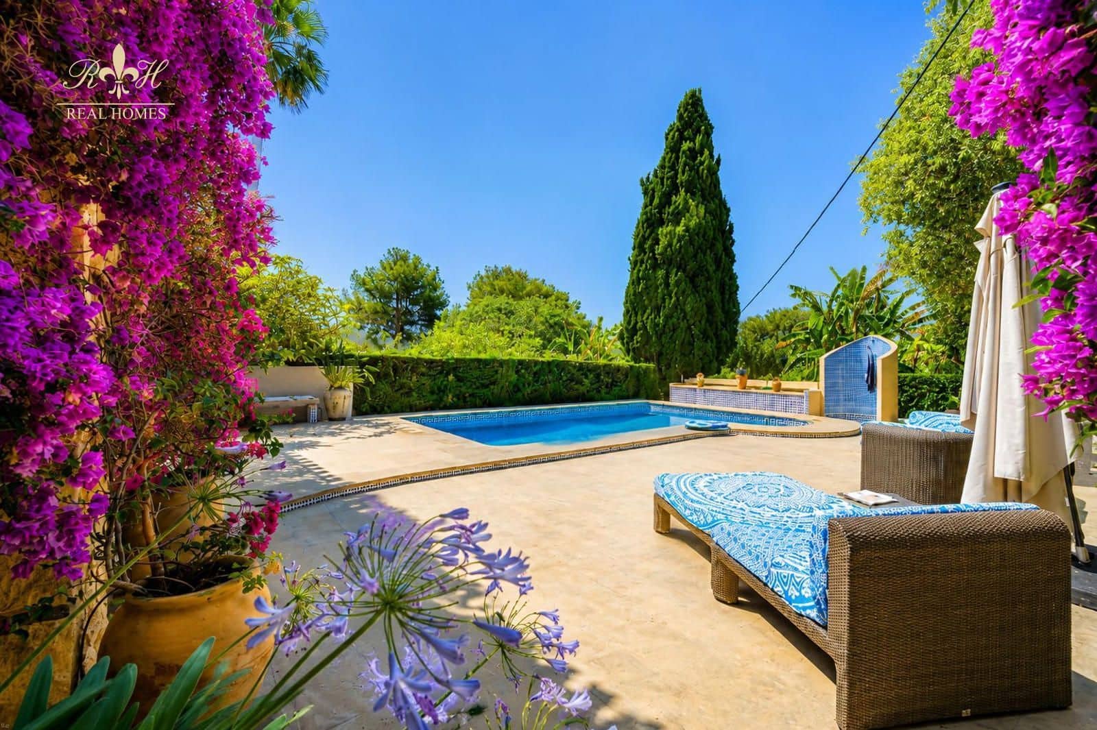 3 bedroom Villa for rent in Alfaz del Pi / L'Alfas del Pi with pool garage - € 2,200 (Ref: 10034476)