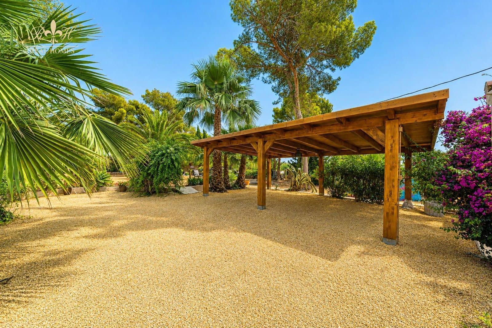 3 bedroom Villa for rent in Alfaz del Pi / L'Alfas del Pi with pool garage - € 2,200 (Ref: 10034476)