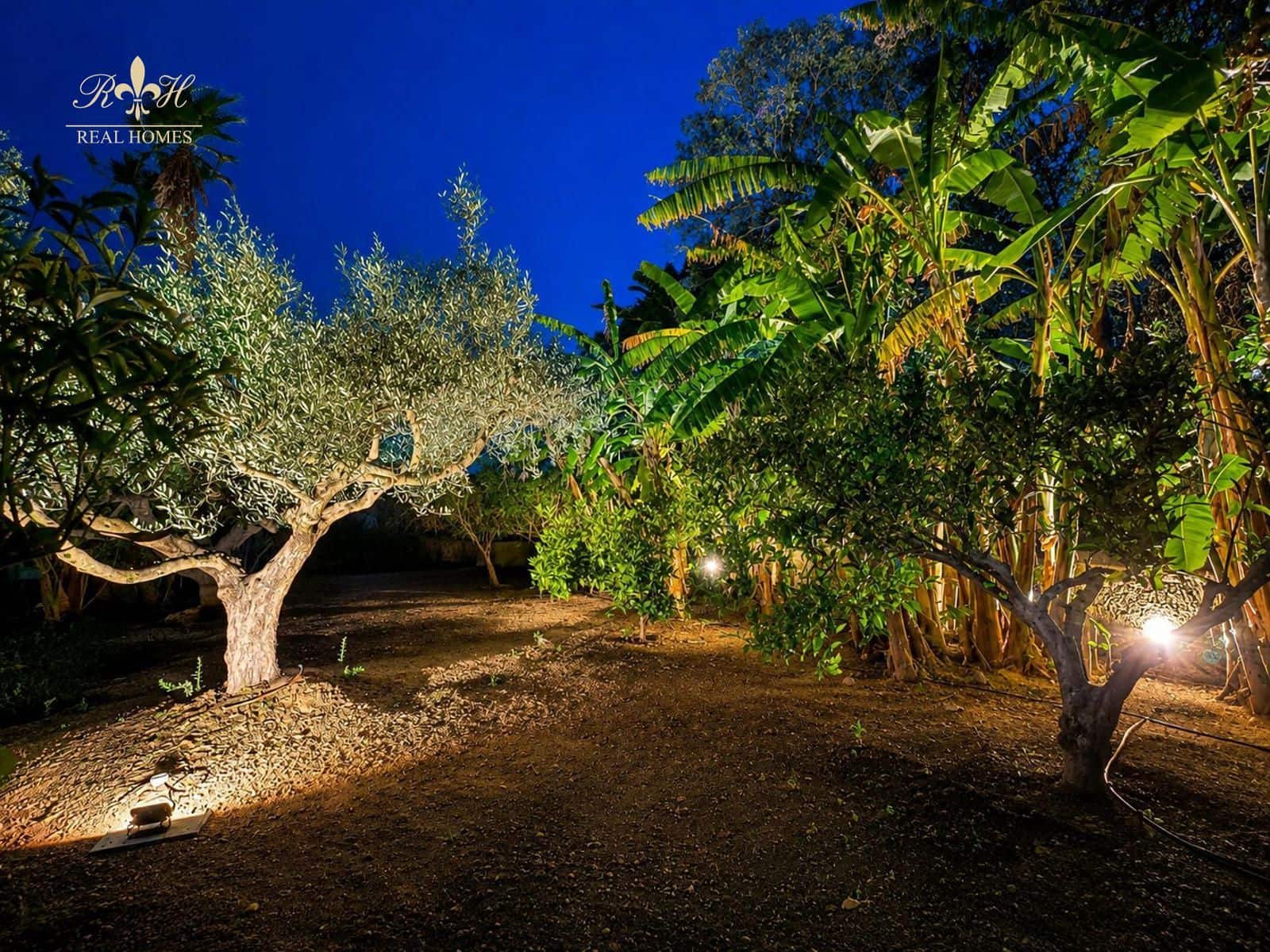 3 bedroom Villa for rent in Alfaz del Pi / L'Alfas del Pi with pool garage - € 2,200 (Ref: 10034476)
