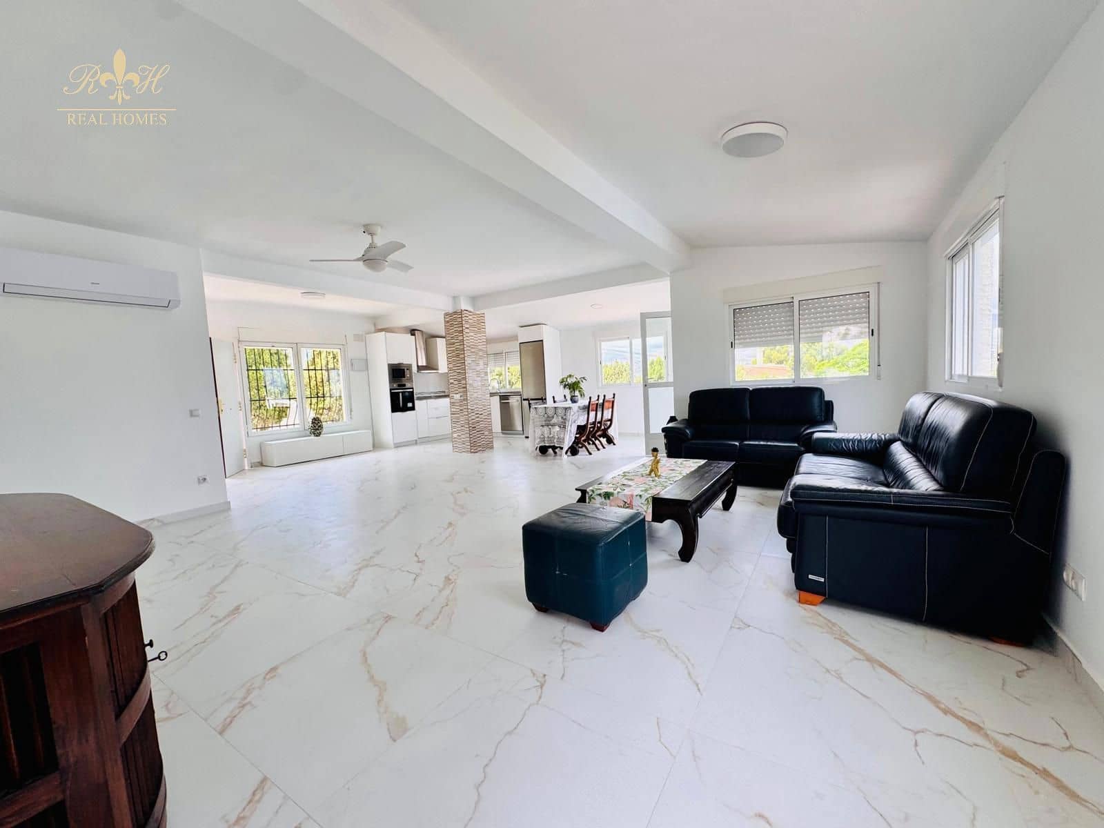 4 bedroom Villa for rent in Albir with pool - € 3,000 (Ref: 10065558)