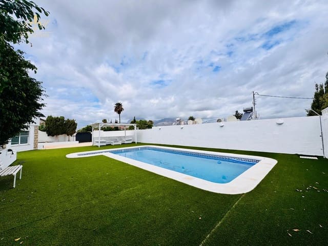4 bedroom Villa for rent in Albir, Alfaz del Pi / L'Alfàs del Pi with pool - € 3,000 (Ref: 10065558)