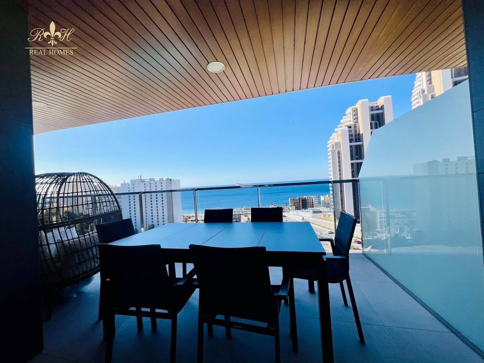 2 quarto Apartamento para venda em Benidorm com piscina garagem - 680 000 € (Ref: 10079793)