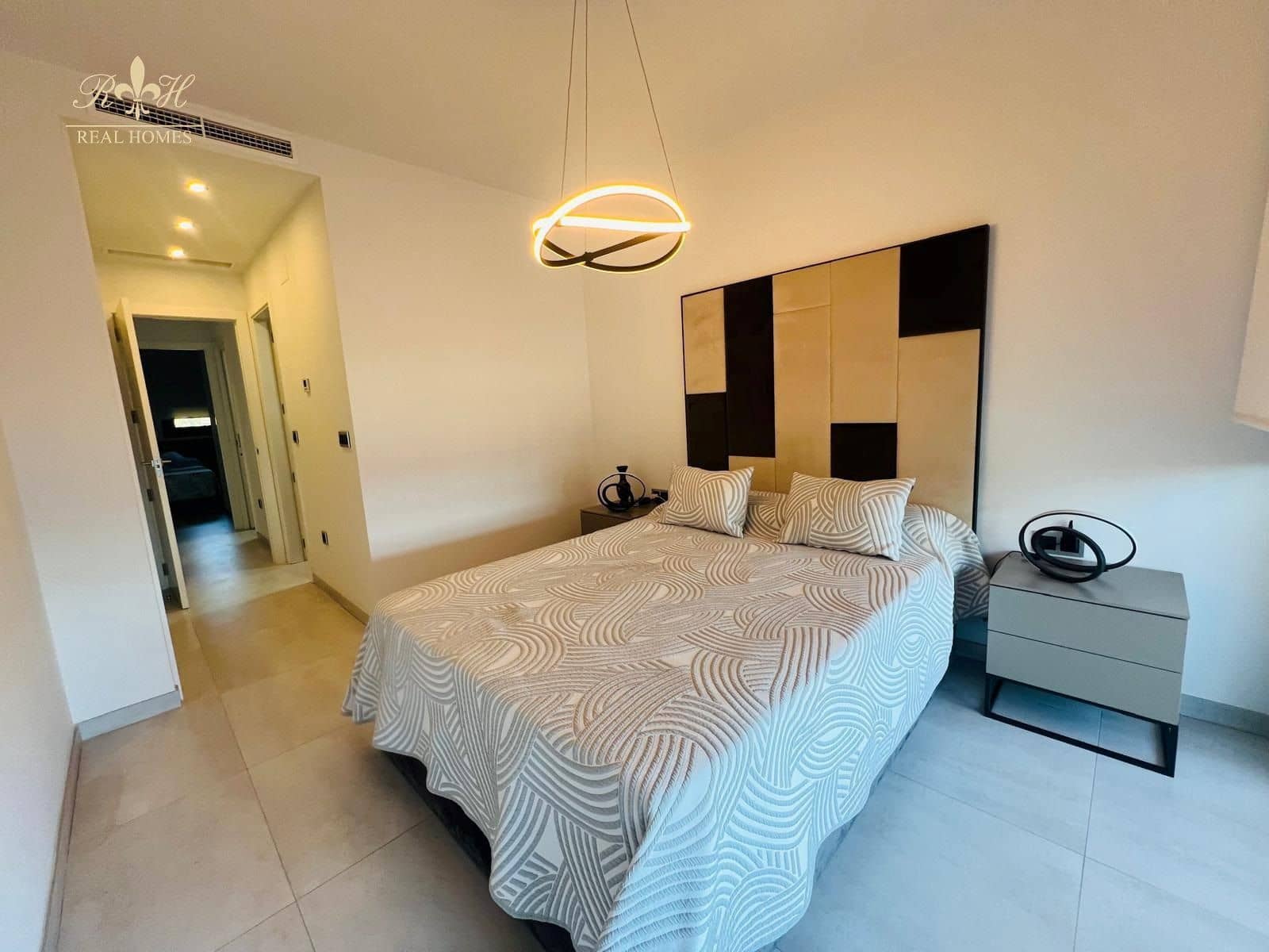 2 quarto Apartamento para venda em Benidorm com piscina garagem - 680 000 € (Ref: 10079793)