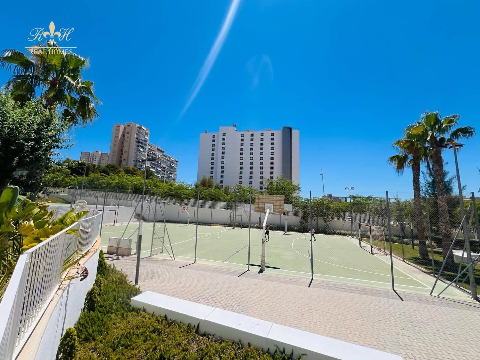 2 quarto Apartamento para venda em Benidorm com piscina garagem - 680 000 € (Ref: 10079793)