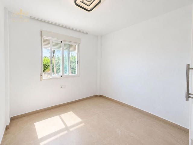 Appartement de 3 chambres à louer à Albir, Alfaz del Pi / L'Alfàs del Pi avec piscine garage - 1 300 € (Ref: 10091331)