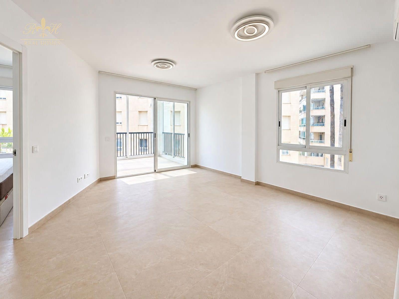3 soverom Leilighet til leie i Albir med svømmebasseng garasje - € 1 300 (Ref: 10091331)