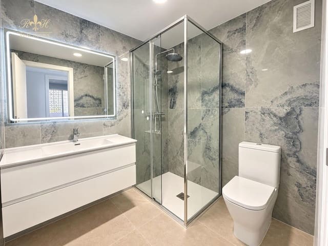Appartement de 3 chambres à louer à Albir, Alfaz del Pi / L'Alfàs del Pi avec piscine garage - 1 300 € (Ref: 10091331)