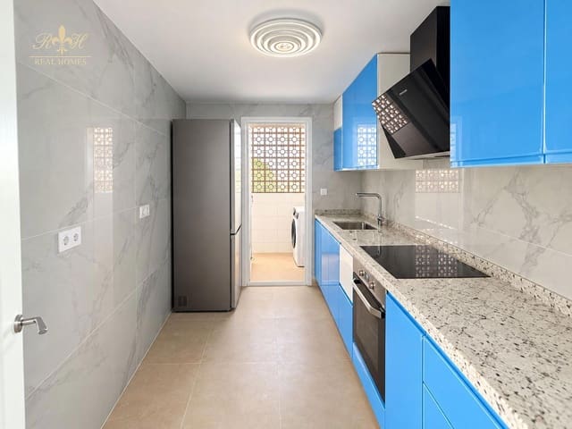 Appartement de 3 chambres à louer à Albir, Alfaz del Pi / L'Alfàs del Pi avec piscine garage - 1 300 € (Ref: 10091331)