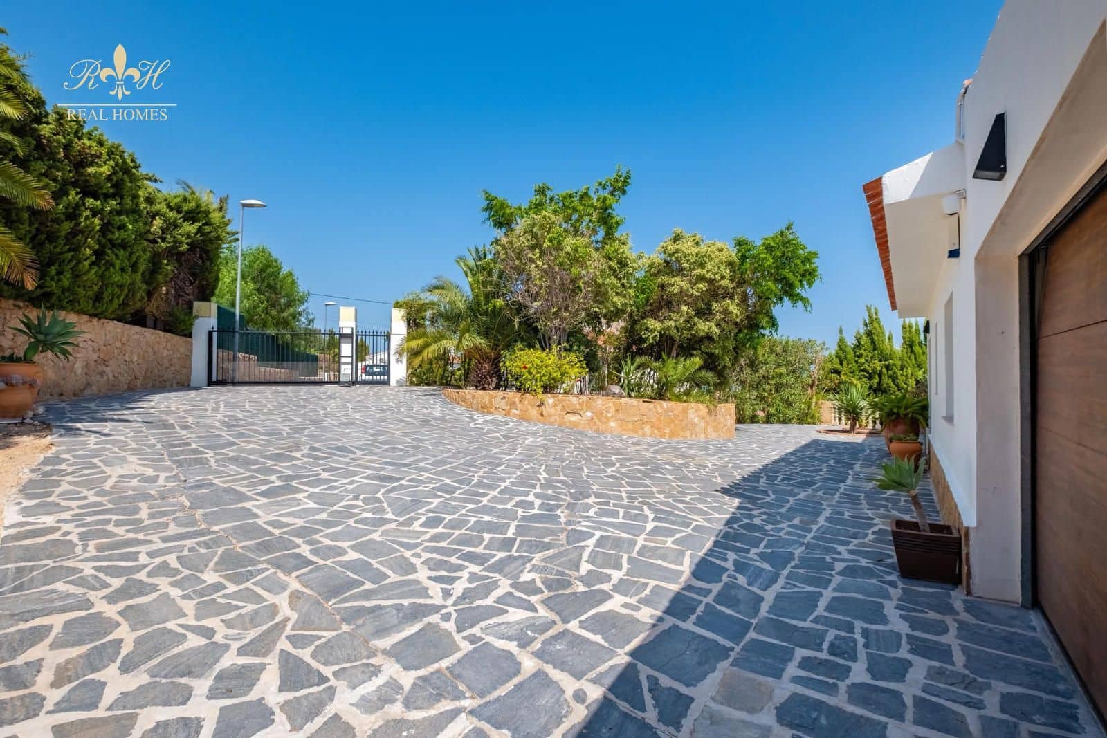 4 soverom Villa til salgs i Barranco Hondo med svømmebasseng garasje - € 849 000 (Ref: 10093706)