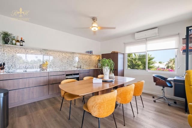 4 soverom Villa til salgs i Barranco Hondo, La Nucia med svømmebasseng garasje - € 849 000 (Ref: 10093706)