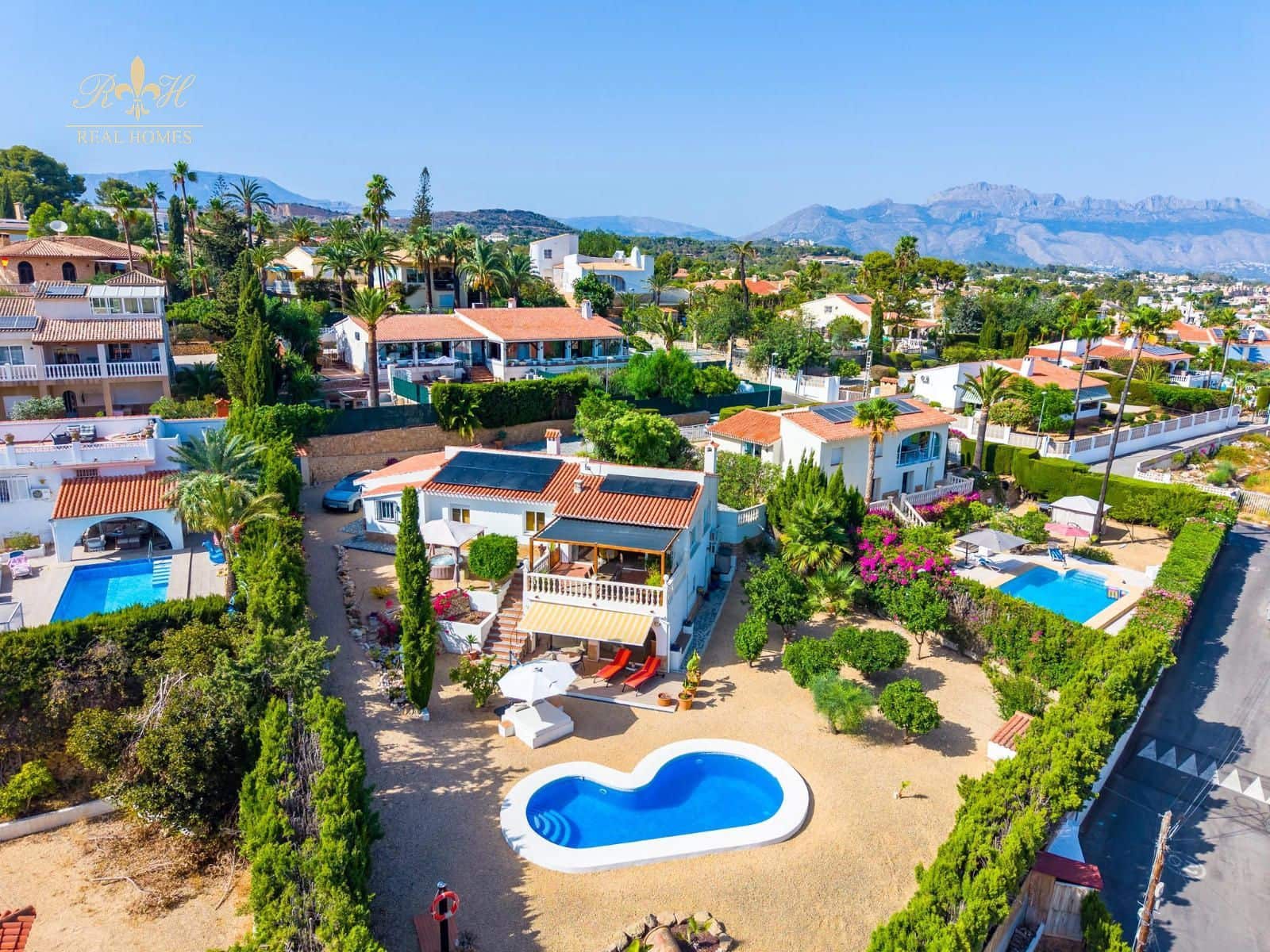 4 soverom Villa til salgs i Barranco Hondo med svømmebasseng garasje - € 849 000 (Ref: 10093706)