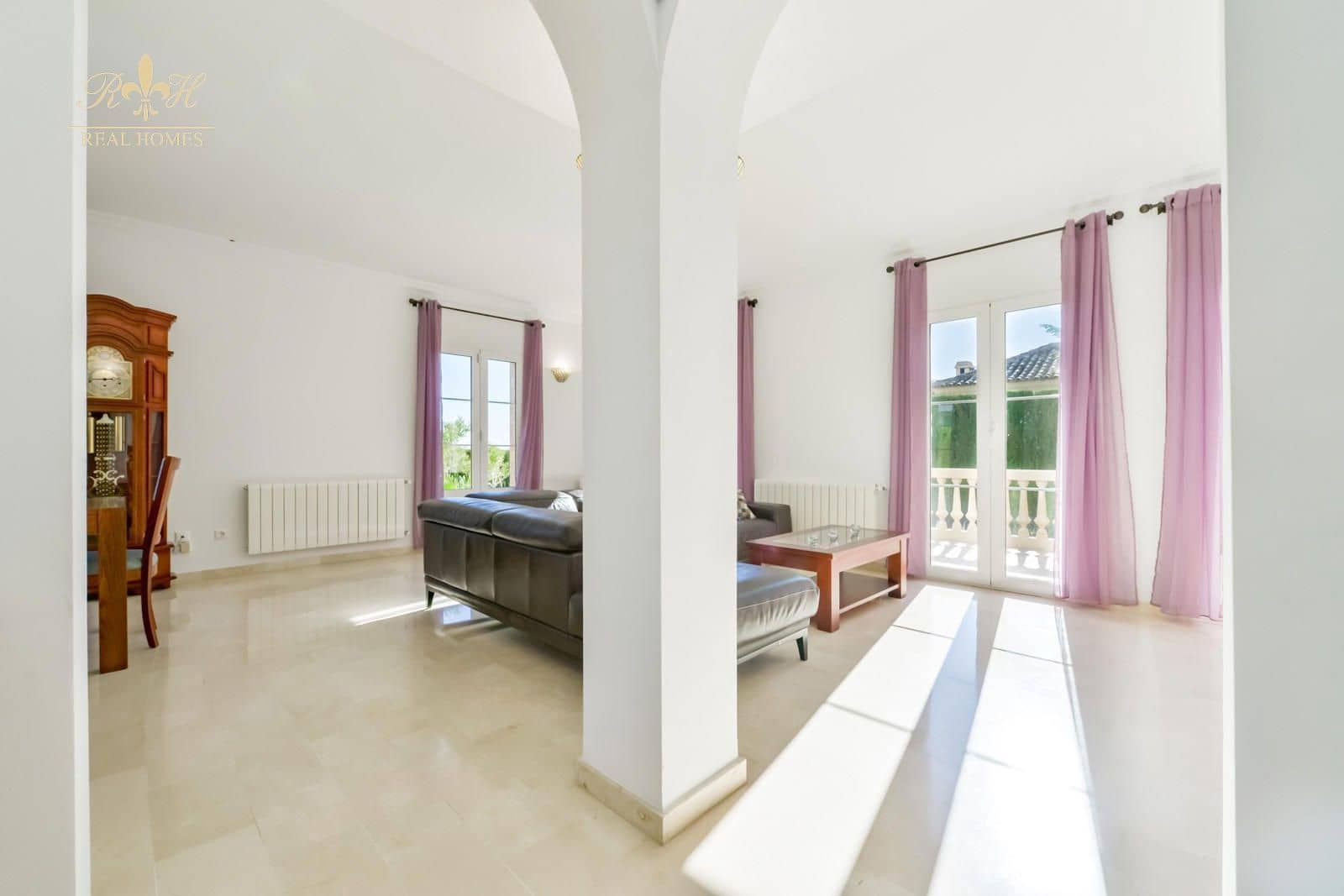 4 sypialnia Willa na sprzedaż w Finestrat z basenem garażem - 800 000 € (Ref: 10095652)
