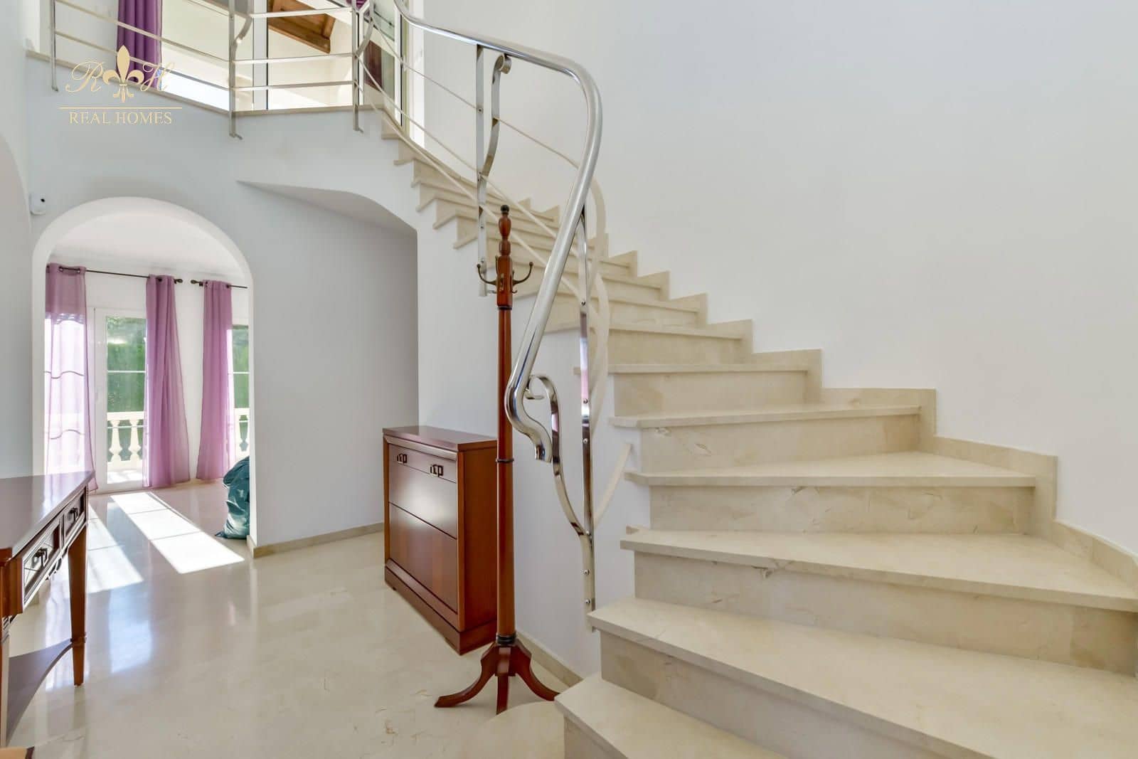 4 sypialnia Willa na sprzedaż w Finestrat z basenem garażem - 800 000 € (Ref: 10095652)