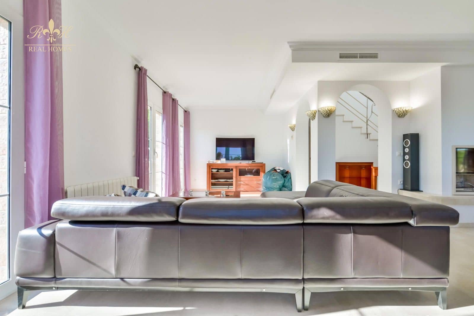 4 sypialnia Willa na sprzedaż w Finestrat z basenem garażem - 800 000 € (Ref: 10095652)