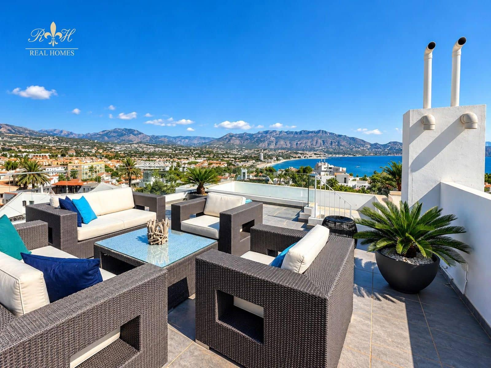 4 bedroom Townhouse for sale in Albir with pool - € 790,000 (Ref: 10099415)