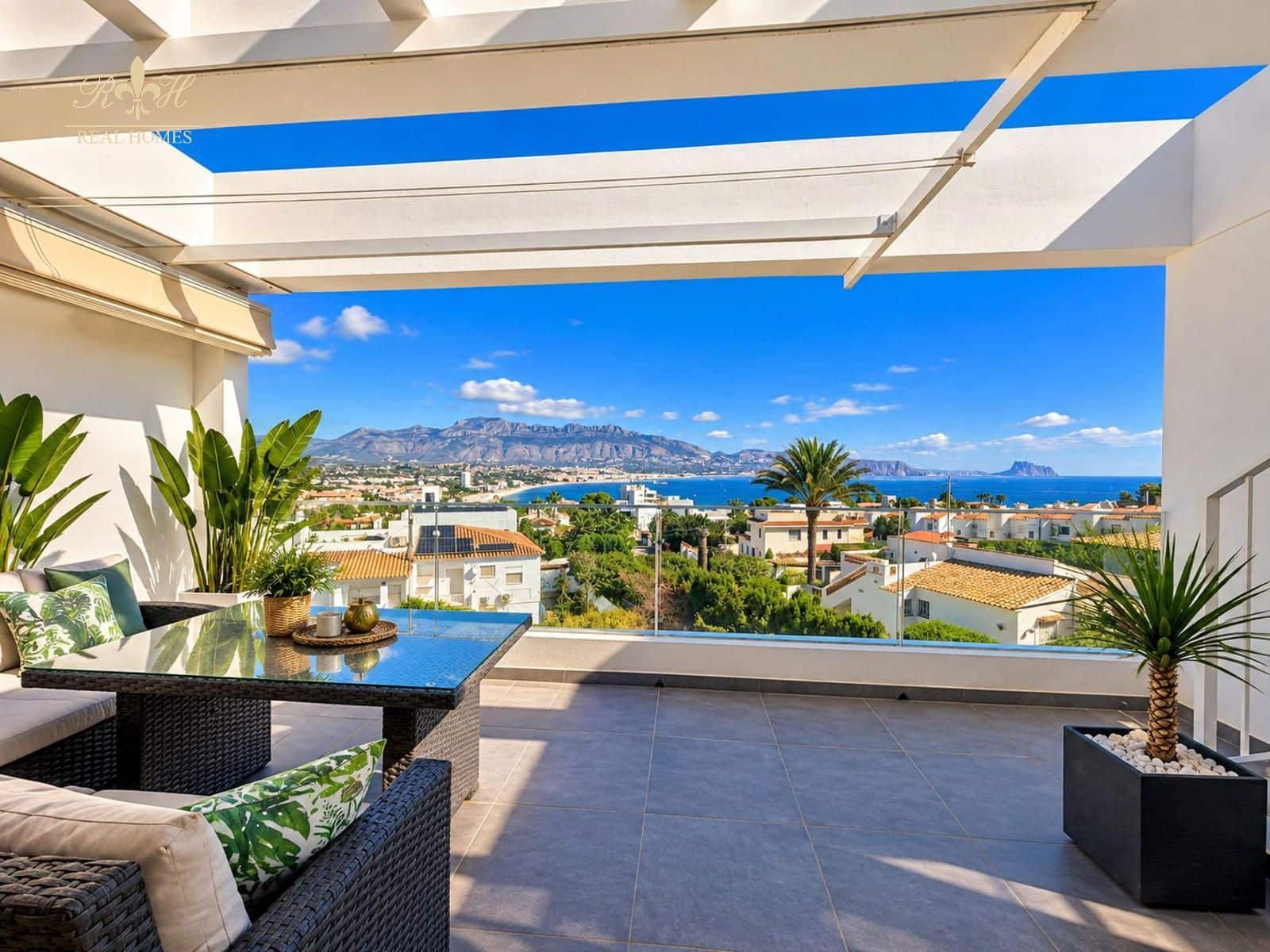 4 bedroom Townhouse for sale in Albir with pool - € 790,000 (Ref: 10099415)