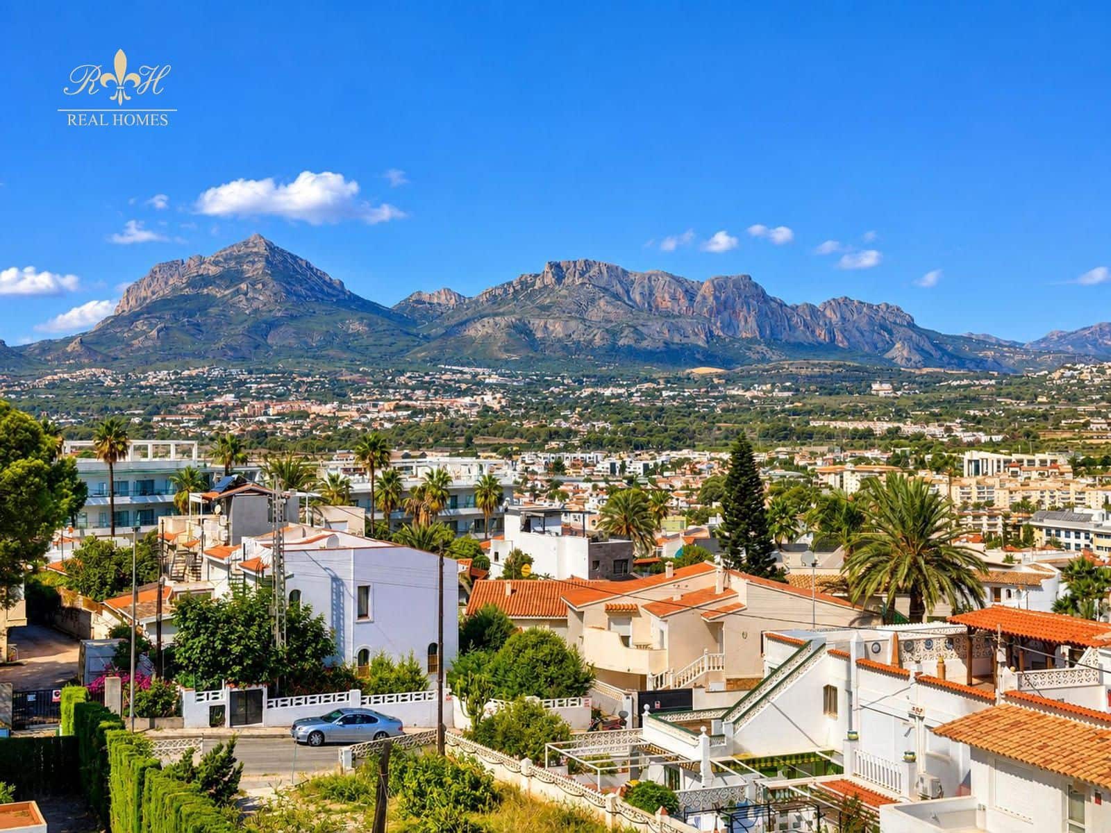 4 bedroom Townhouse for sale in Albir with pool - € 790,000 (Ref: 10099415)