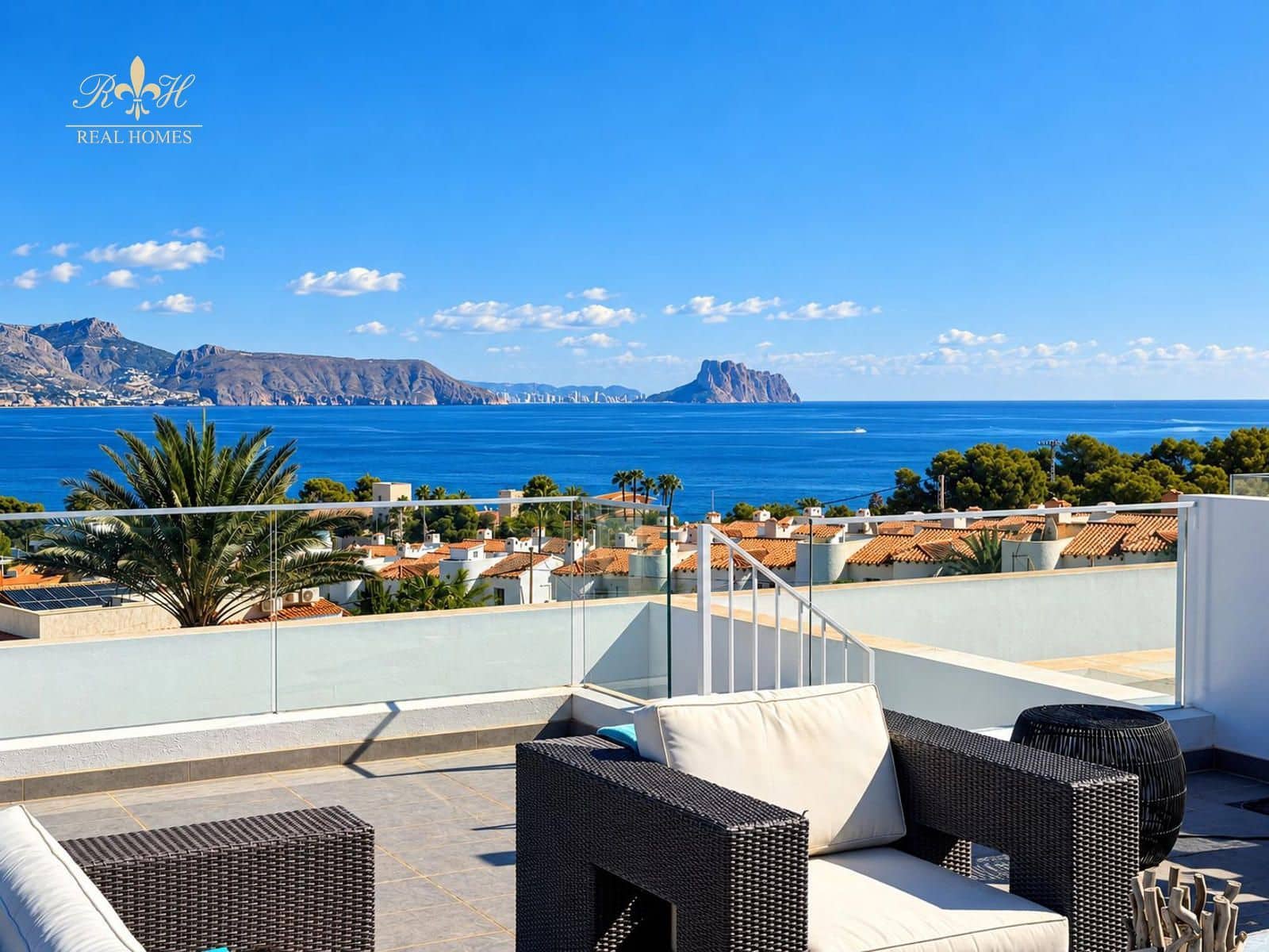 4 bedroom Townhouse for sale in Albir with pool - € 790,000 (Ref: 10099415)