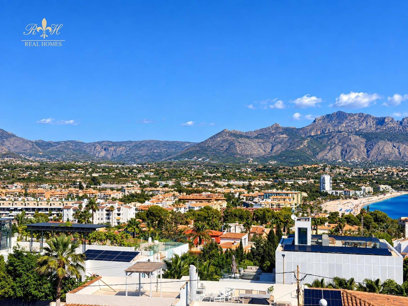 4 bedroom Townhouse for sale in Albir with pool - € 790,000 (Ref: 10099415)