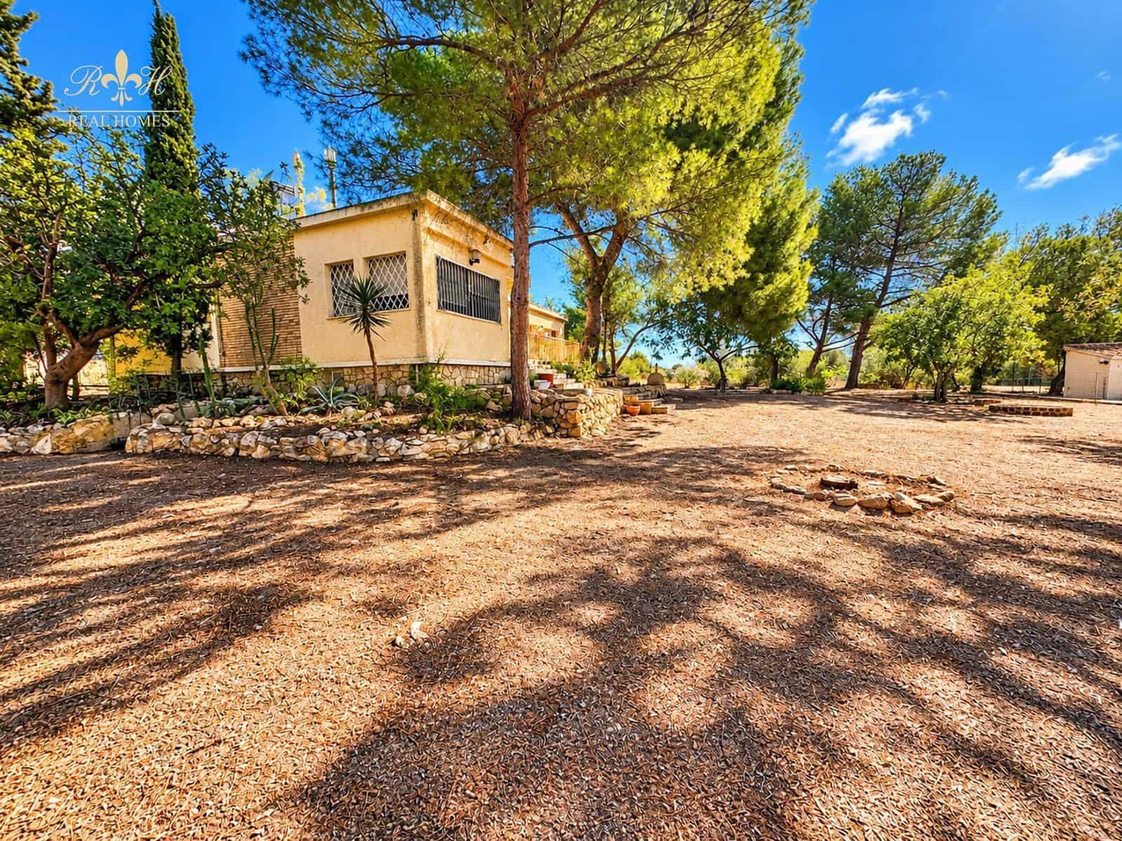 3 bedroom Villa for sale in Benidorm with pool garage - € 890,000 (Ref: 10099417)