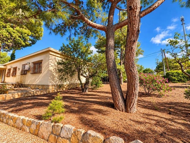 3 Zimmer Villa zu verkaufen in Benidorm mit Pool Garage - 890.000 € (Ref: 10099417)
