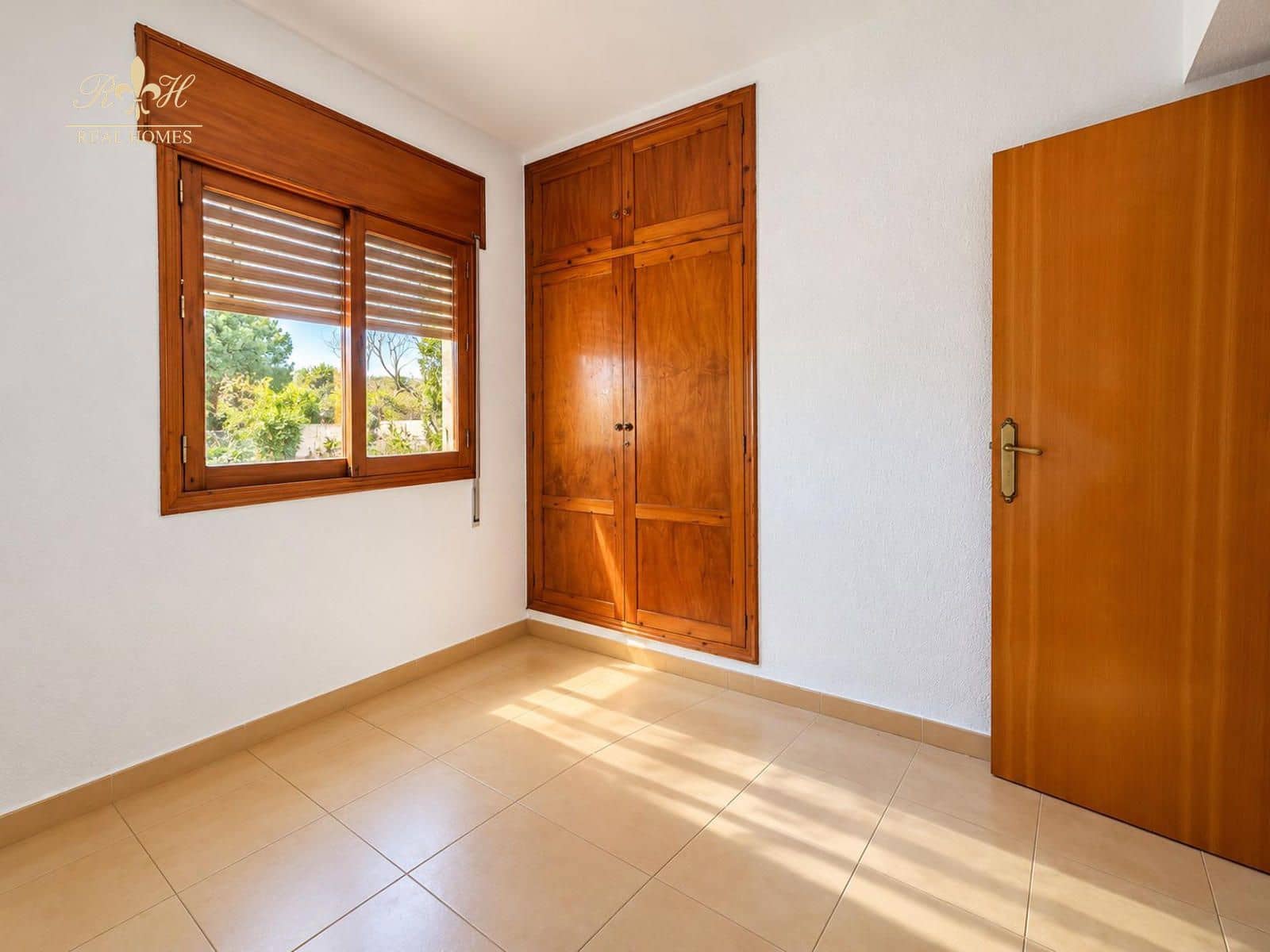 3 bedroom Villa for sale in Benidorm with pool garage - € 890,000 (Ref: 10099417)