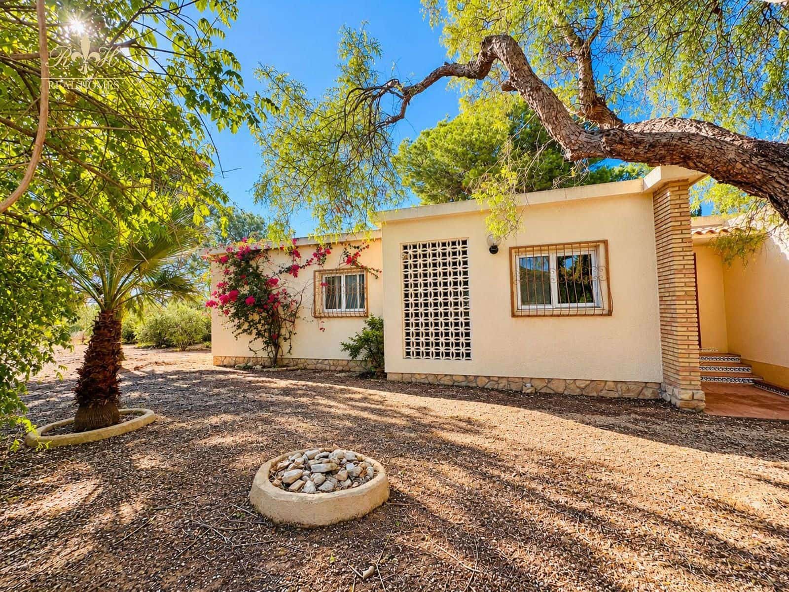 3 bedroom Villa for sale in Benidorm with pool garage - € 890,000 (Ref: 10099417)