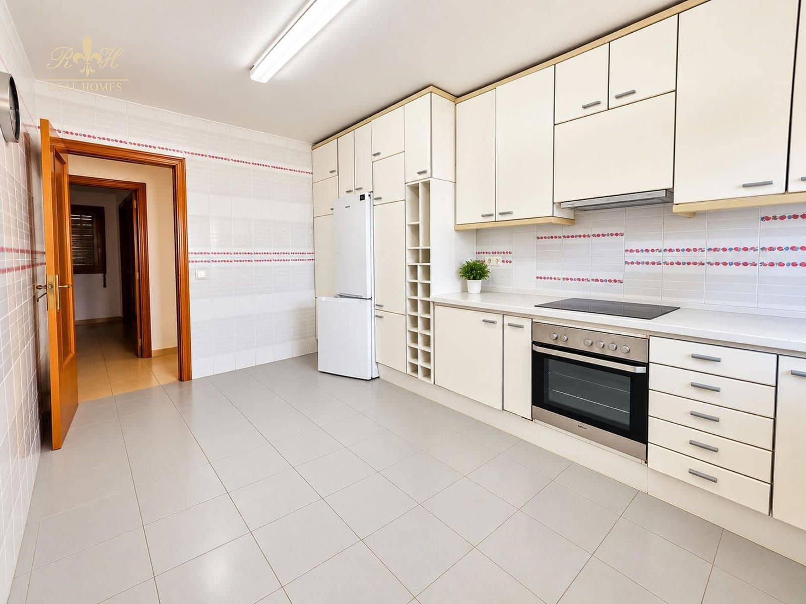 3 bedroom Villa for sale in Benidorm with pool garage - € 890,000 (Ref: 10099417)