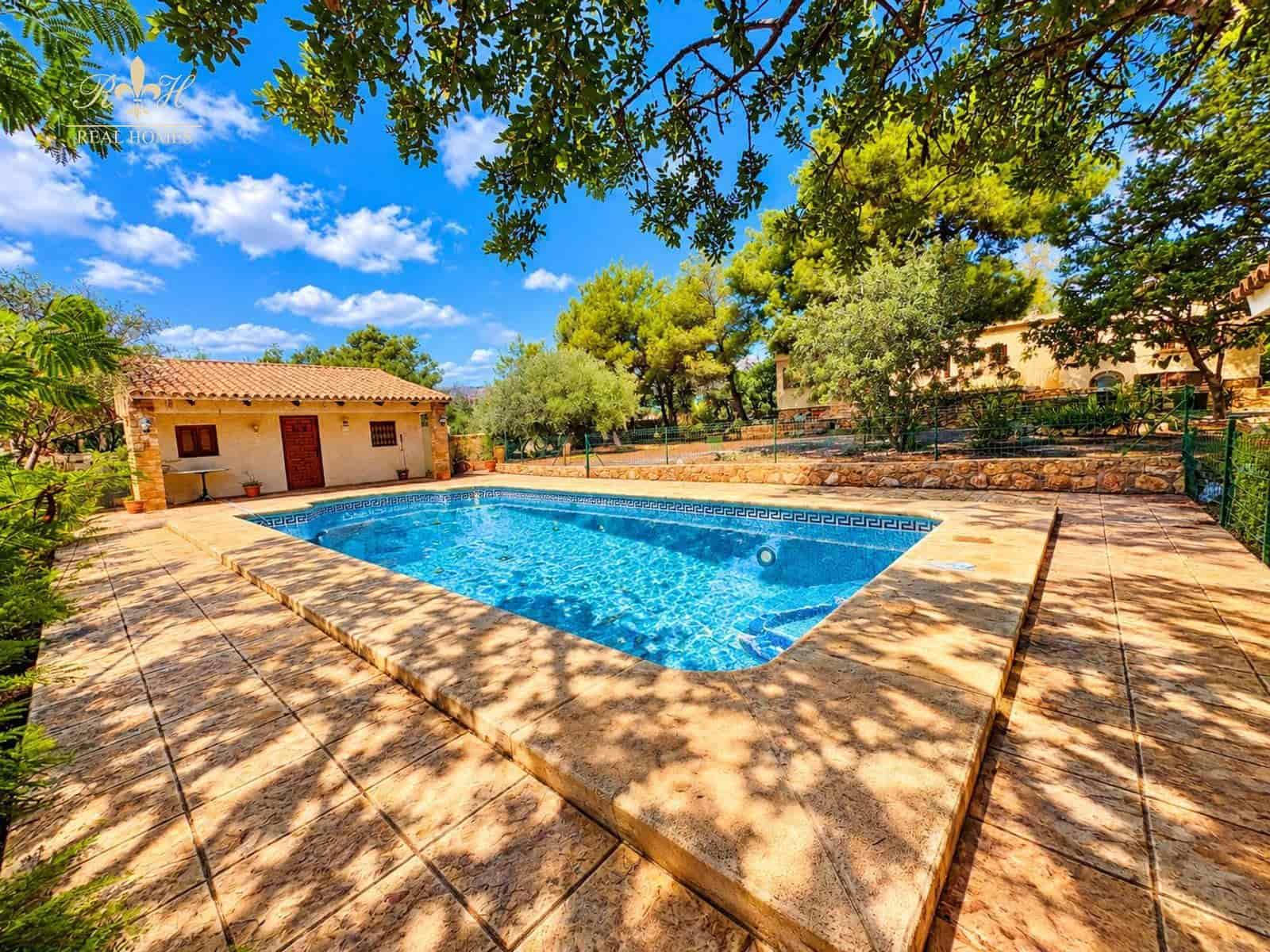 3 bedroom Villa for sale in Benidorm with pool garage - € 890,000 (Ref: 10099417)