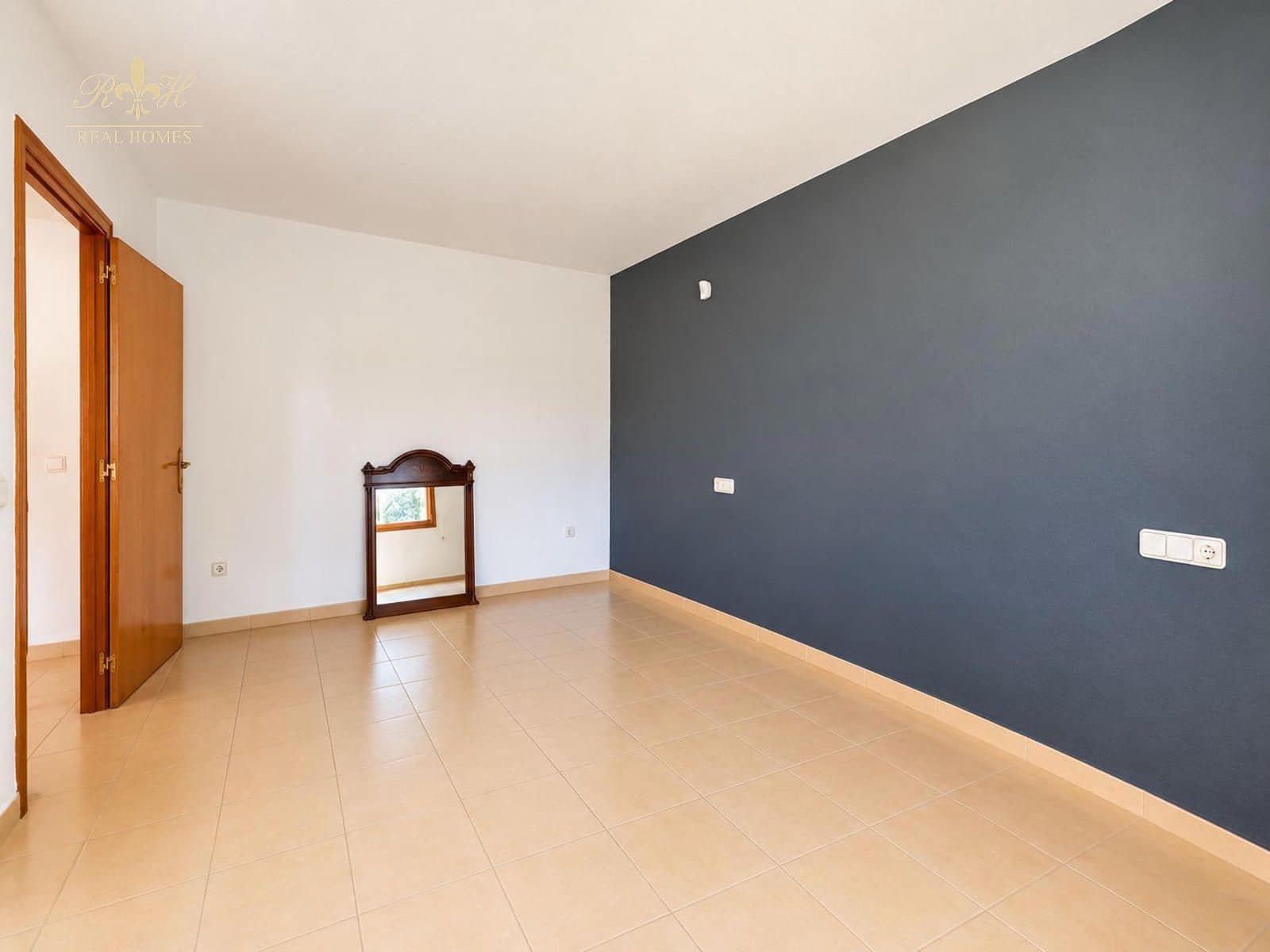 3 bedroom Villa for sale in Benidorm with pool garage - € 890,000 (Ref: 10099417)
