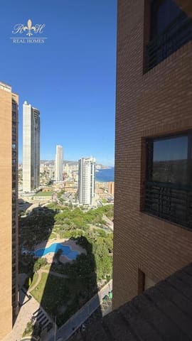 Piso de 3 habitaciones en Poniente, Benidorm en venta con piscina garaje - 449.900 € (Ref: 10113515)