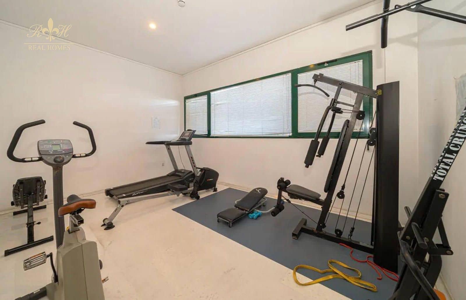 Piso de 3 habitaciones en Benidorm en venta con piscina garaje - 449.900 € (Ref: 10113515)