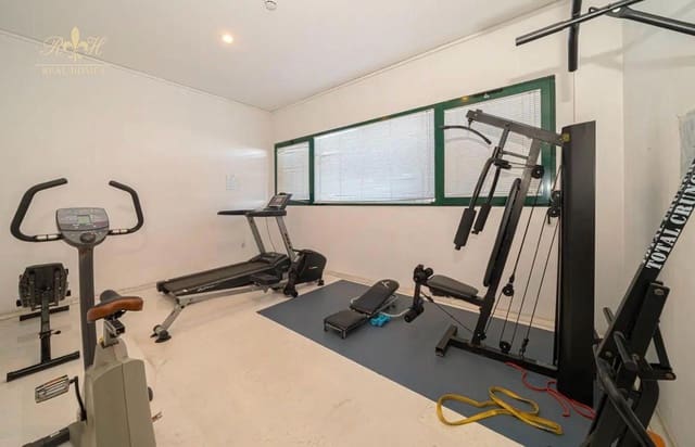 Piso de 3 habitaciones en Poniente, Benidorm en venta con piscina garaje - 449.900 € (Ref: 10113515)