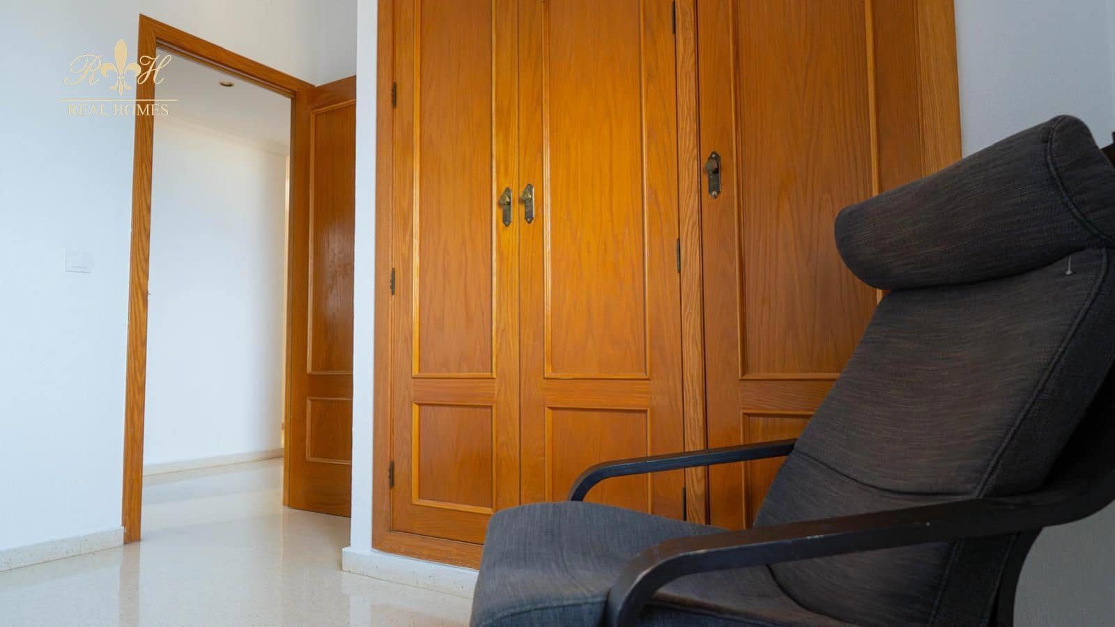 Piso de 3 habitaciones en Benidorm en venta con piscina garaje - 449.900 € (Ref: 10113515)
