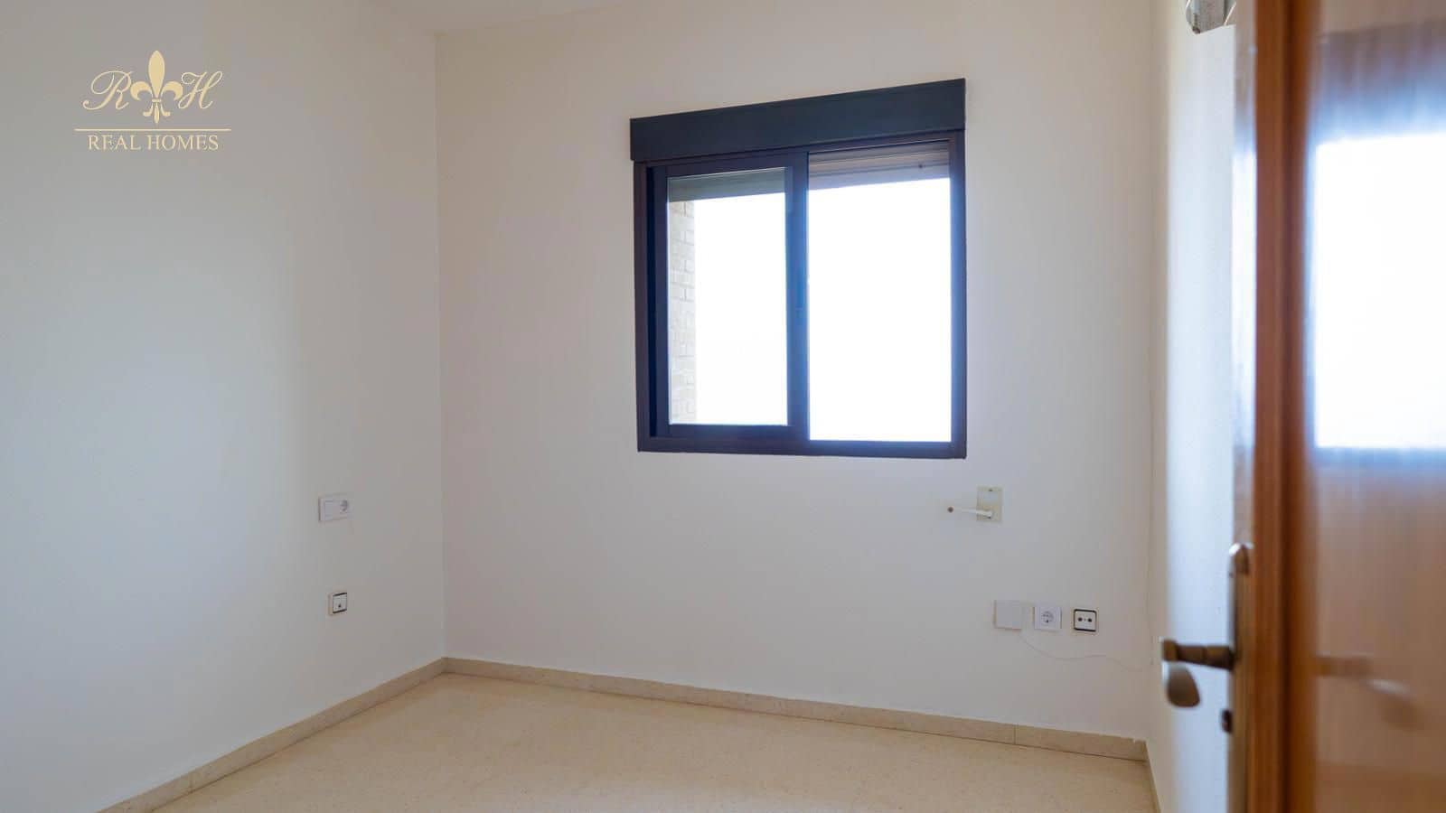 Piso de 3 habitaciones en Benidorm en venta con piscina garaje - 449.900 € (Ref: 10113515)