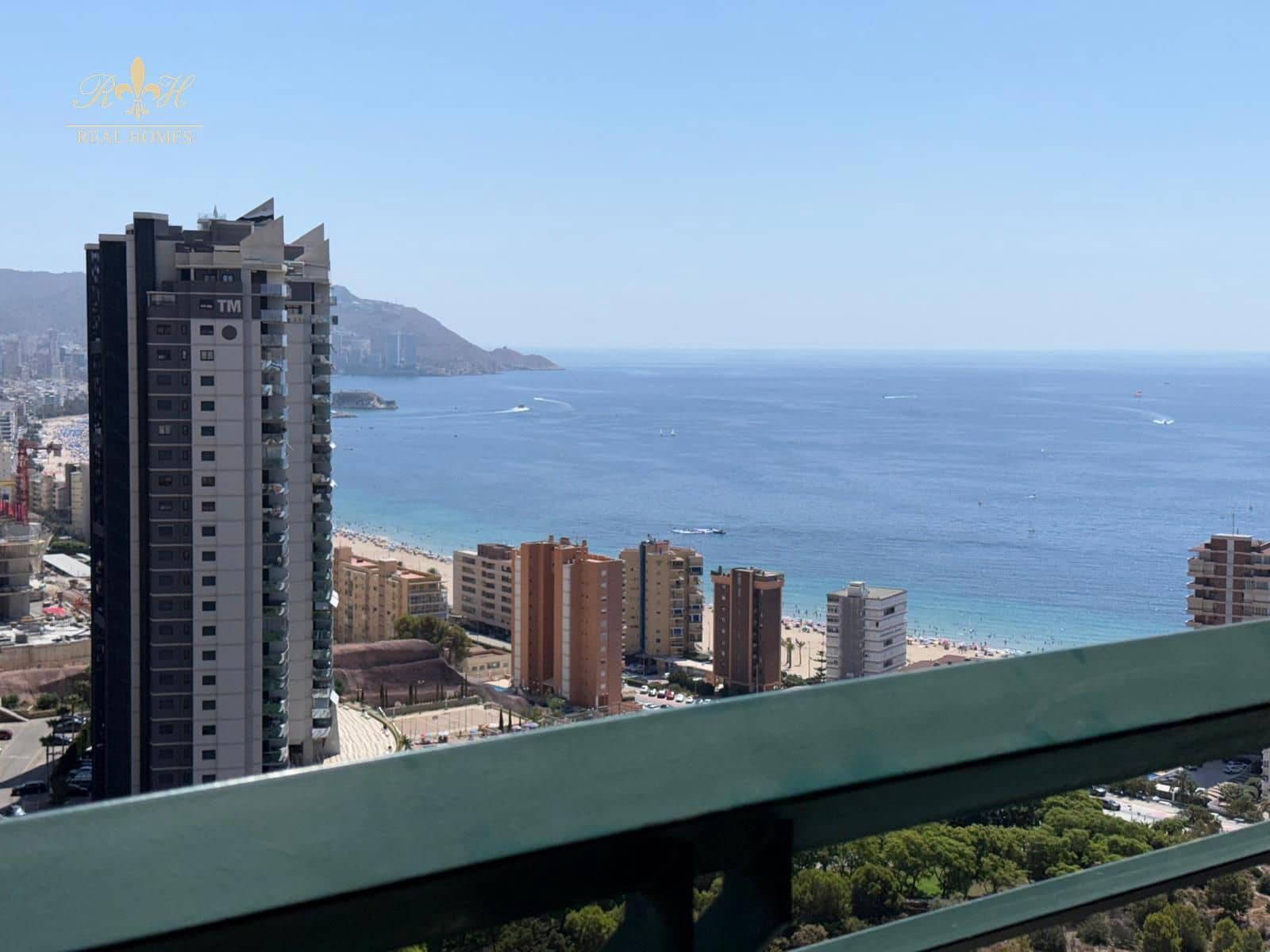 Piso de 3 habitaciones en Benidorm en venta con piscina garaje - 449.900 € (Ref: 10113515)