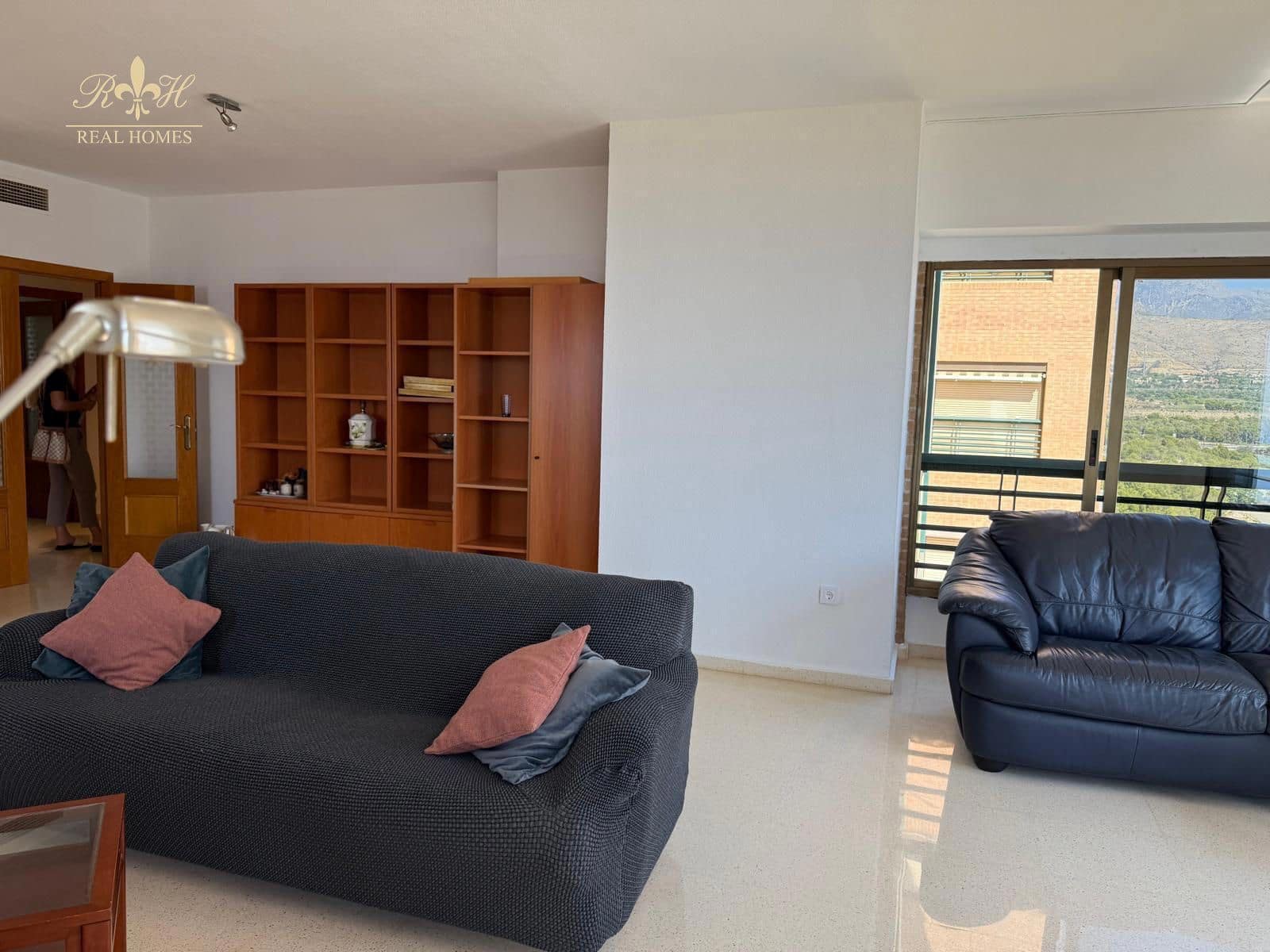 Piso de 3 habitaciones en Benidorm en venta con piscina garaje - 449.900 € (Ref: 10113515)