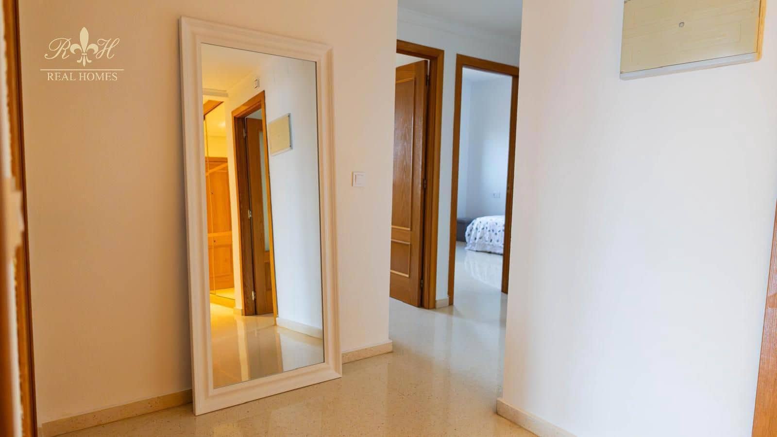 Piso de 3 habitaciones en Benidorm en venta con piscina garaje - 449.900 € (Ref: 10113515)