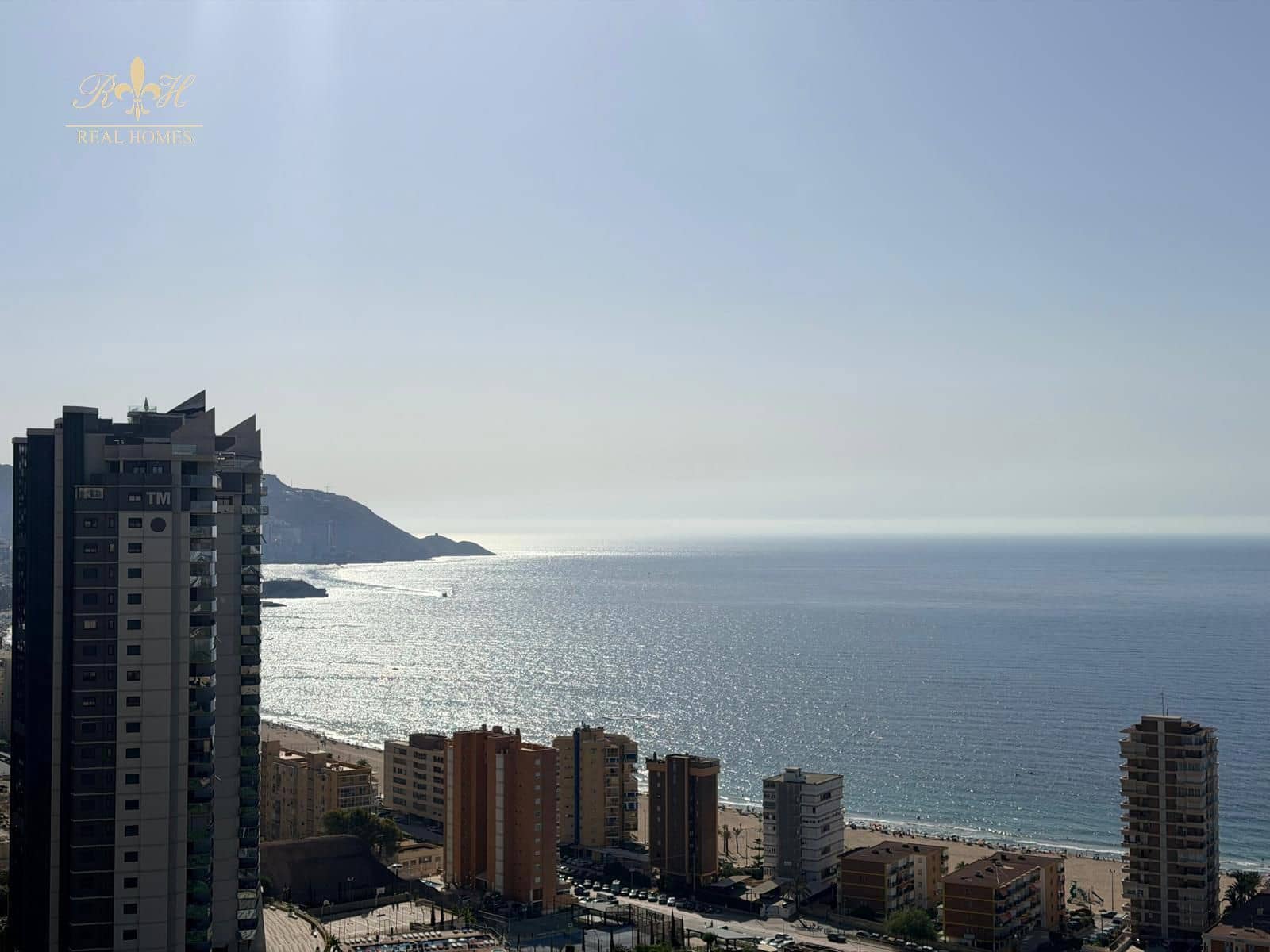 Piso de 3 habitaciones en Benidorm en venta con piscina garaje - 449.900 € (Ref: 10113515)
